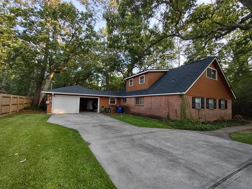 The Woodlands Metal Roof